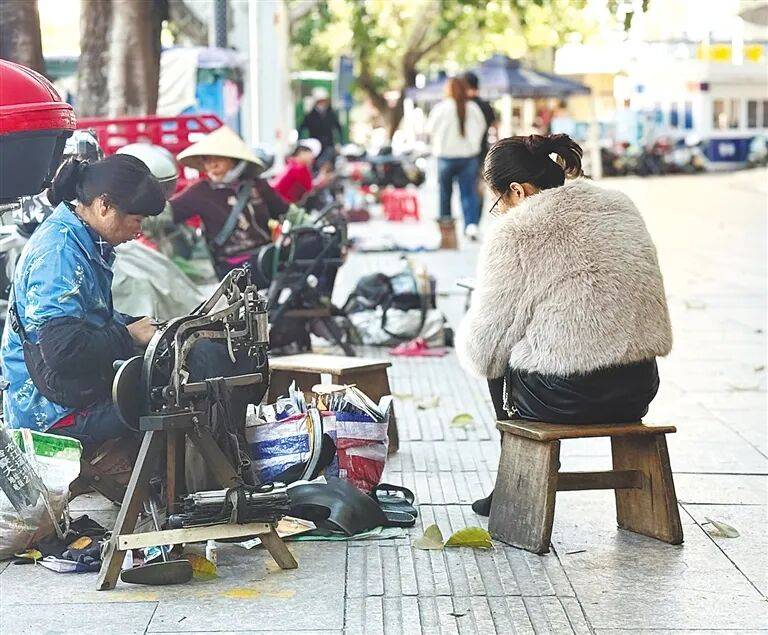 丰富群众文化生活、深化基层社会治理开元棋牌海南着力加强精神文明建设、(图1)